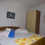 Plaza Apartamento *
