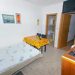 Plaza Apartamento *