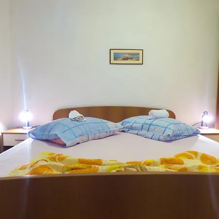 Apartament Plaza