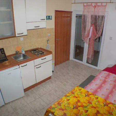 Apartament Plaza *