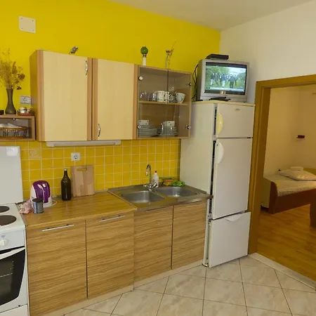 Plaza איוואן דולץ