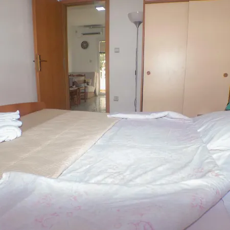 Plaza איוואן דולץ